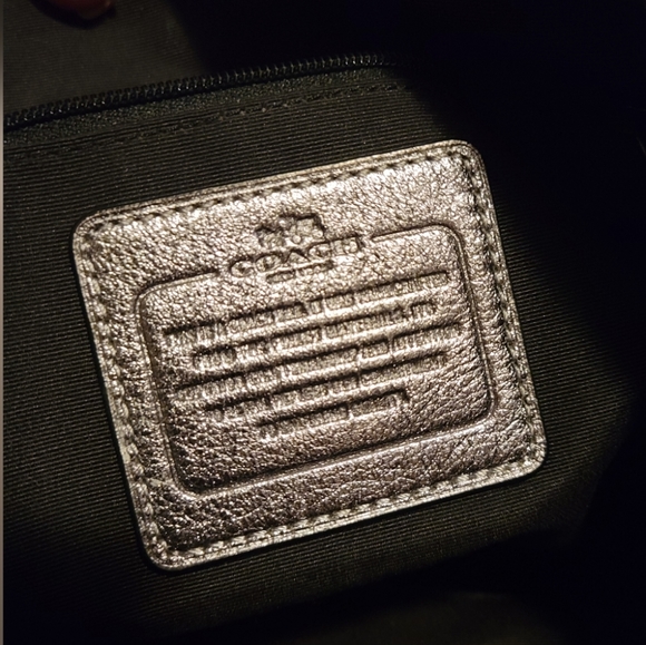 Authentic Coach Rhyder Metallic Satchel - Picture 7 of 9